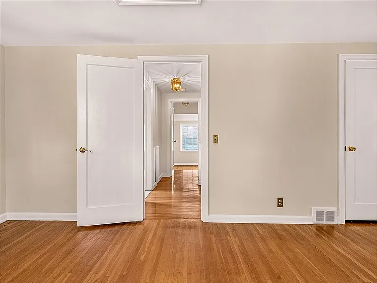 82 Clovercrest Dr — Photo 30