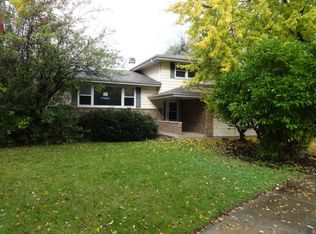 1256 Ridgeway Dr, Elgin, IL 60123