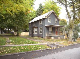 36 Gordon St, Brockport, NY 14420