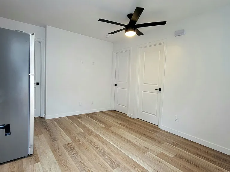 6249-6253 Mary Lane Dr — Photo 12