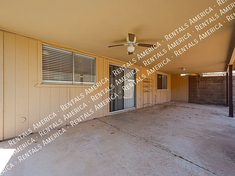 2834 E Isabella Ave — Photo 24