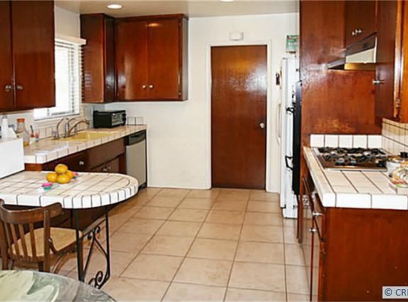 5th image of 14781 Hope St