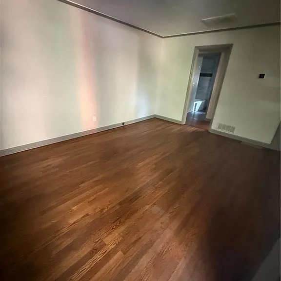 2123 Barbara Ln — Photo 5