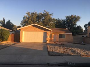 1050 E Nugent St, Lancaster, CA 93535