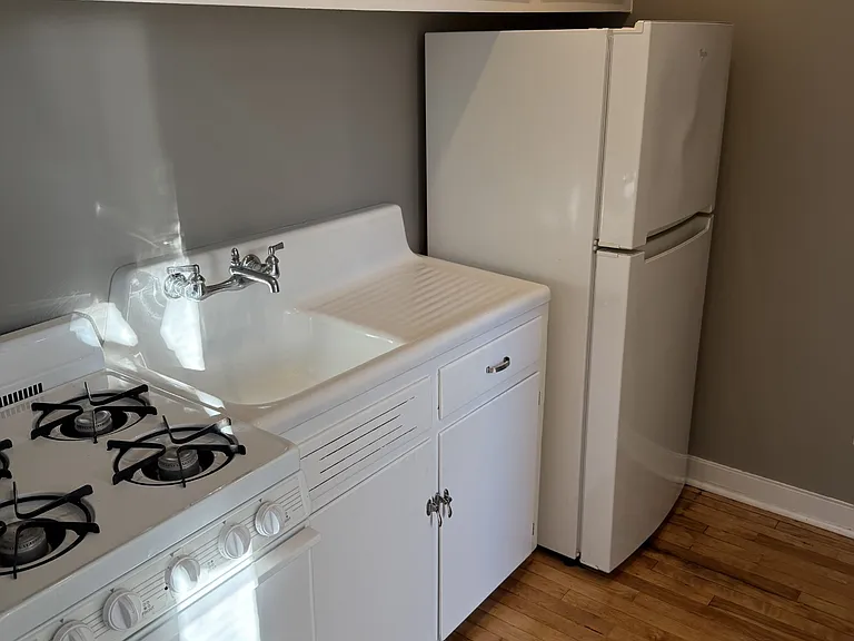 823 Virginia Ave #1 — Photo 5