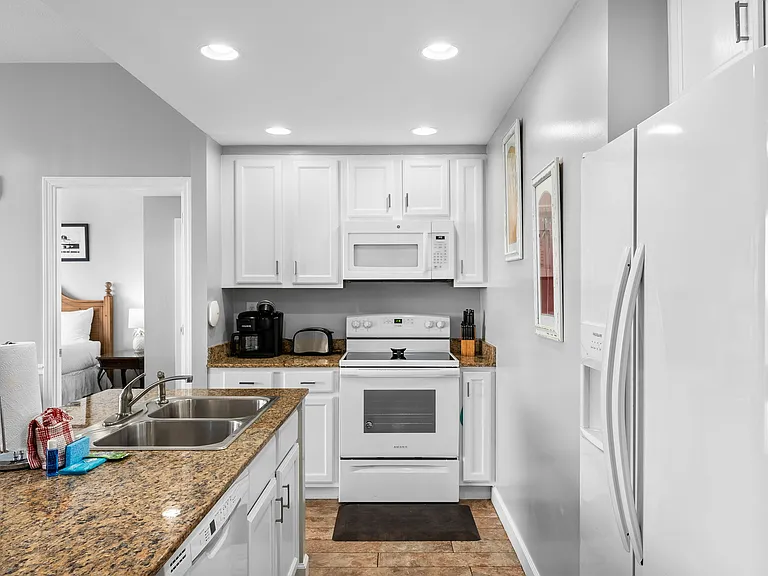12011 Front Beach Rd #1906B — Photo 5