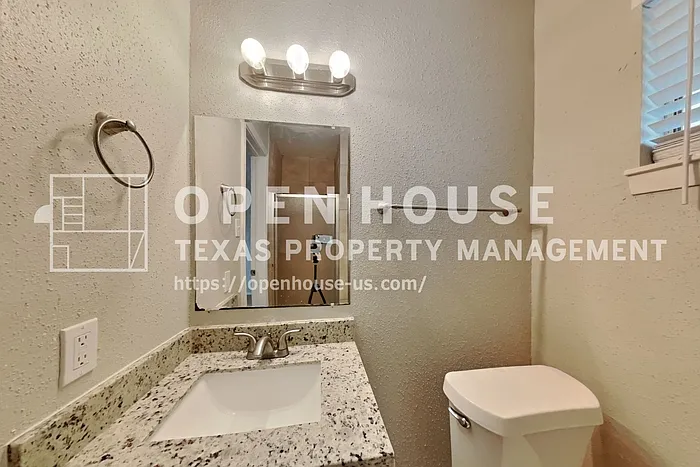3419 Shadowcrest Ln — Photo 12