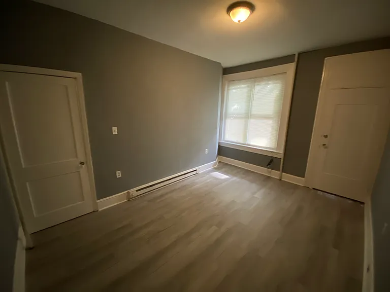 811 W Main St #6 — Photo 6