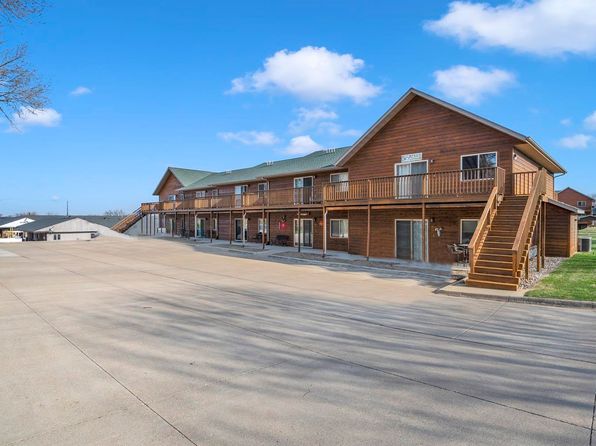 1203 Sanborn Ave UNIT 14, Okoboji, IA 51355