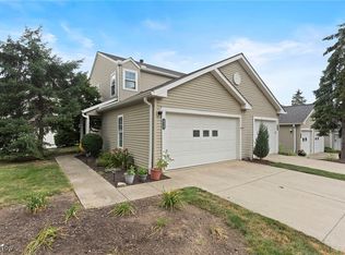 838 Overlook Ridge Dr #838, Cleveland, OH 44109