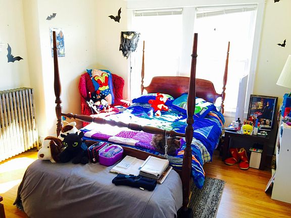 2nd image of 3300 W Allegheny Ave