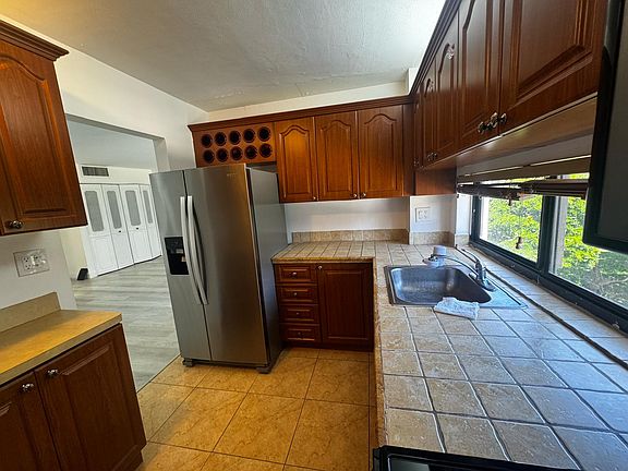 3rd image of 17011 N Bay Rd APT 412