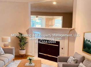 1008C NE Whispering Winds Ct #C, Lees Summit, MO 64064