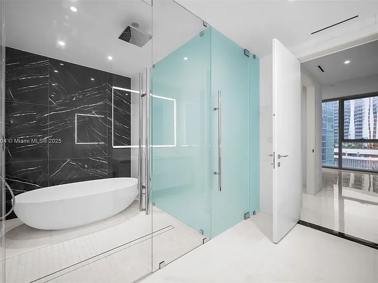 300 Biscayne Boulevard Way #3509 — Photo 17