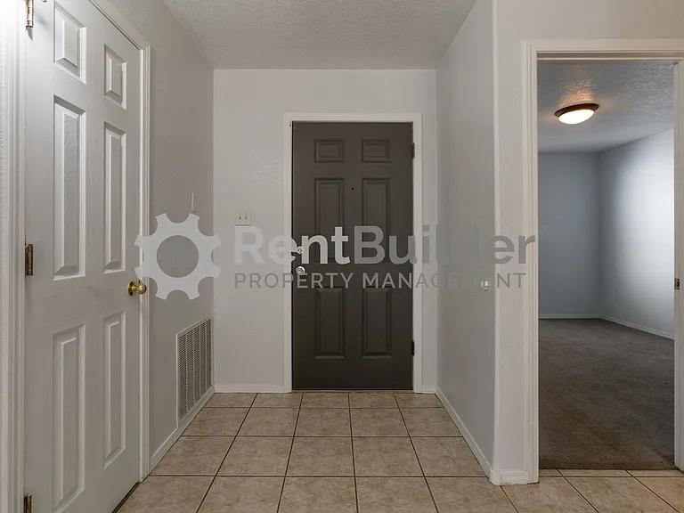 5008 Shadow Rock Rd NW — Photo 21