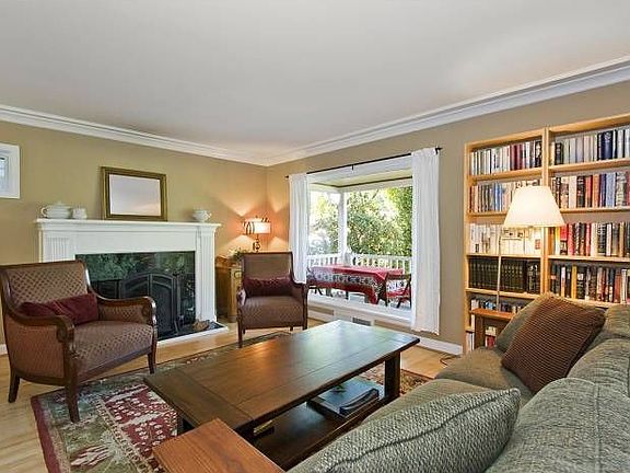 Living Room w/ Fireplace