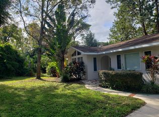 693 W Pine Rd, Melbourne Village, FL 32904