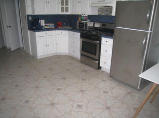 19-18 22nd Dr #1, Astoria, NY 11105