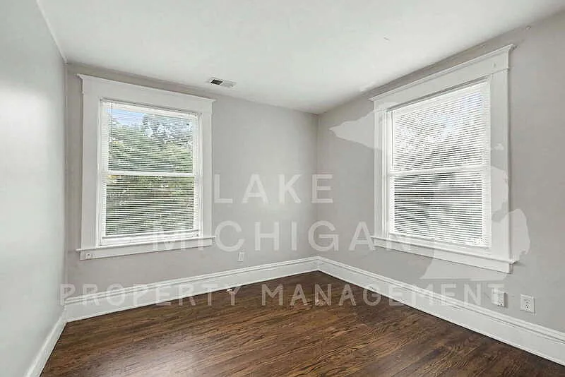 2 bed, 1.0 bath, 550 sqft, $1,395 — Photo 4