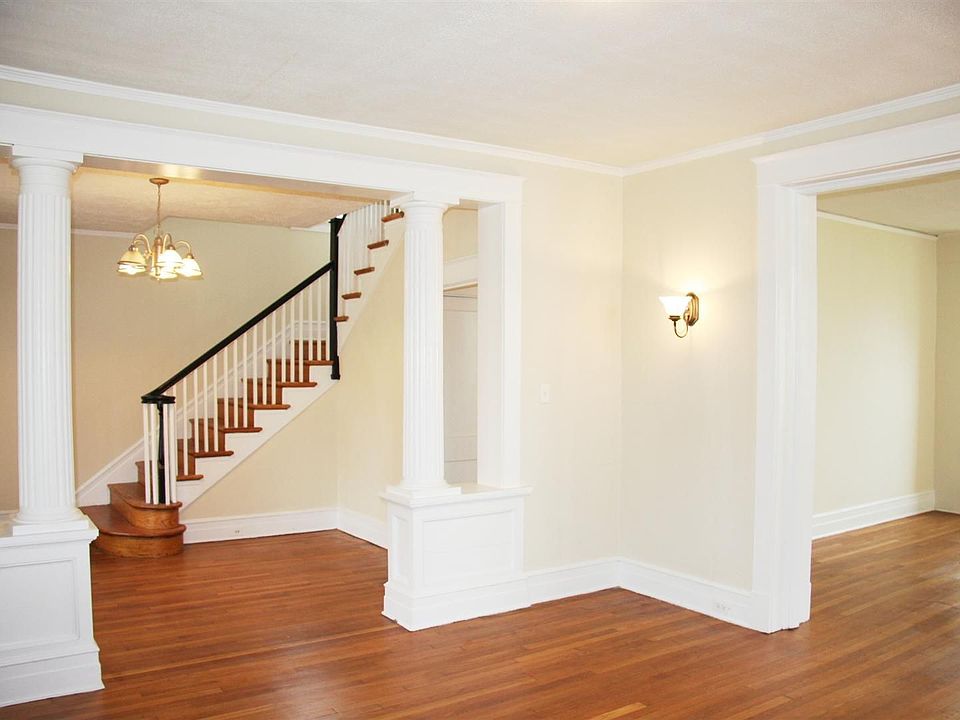 1st image of 2306 Barton Ave