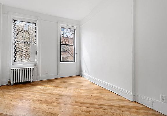 4th image of 168 E 7th St APT 4B