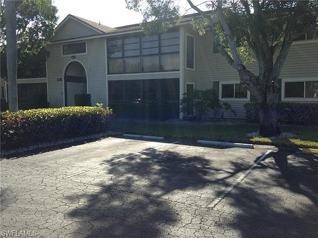 1st image of 8101 S Woods Cir Unit 4
