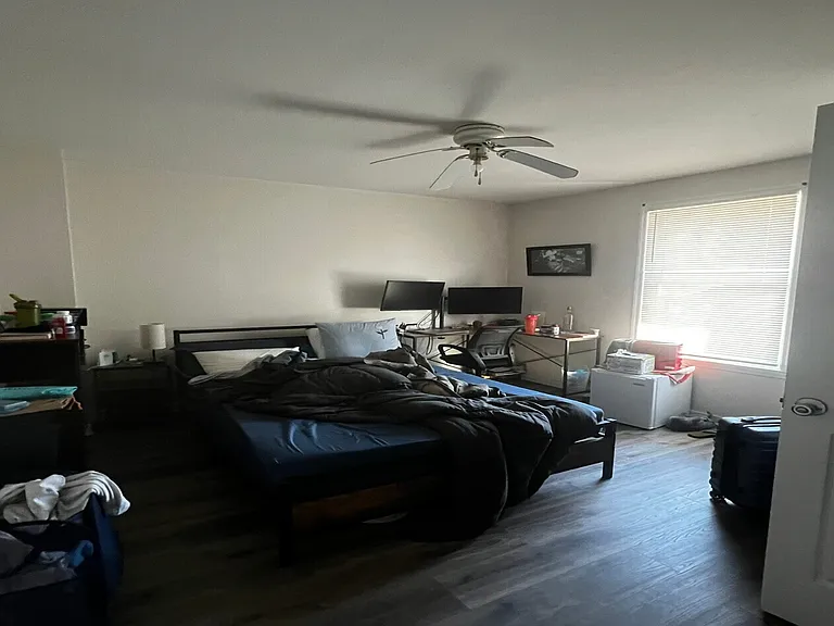 1051 Curran St NW — Photo 20