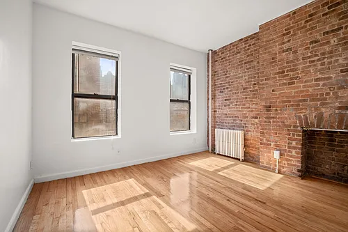 449 W 48th St #3W Photo 1