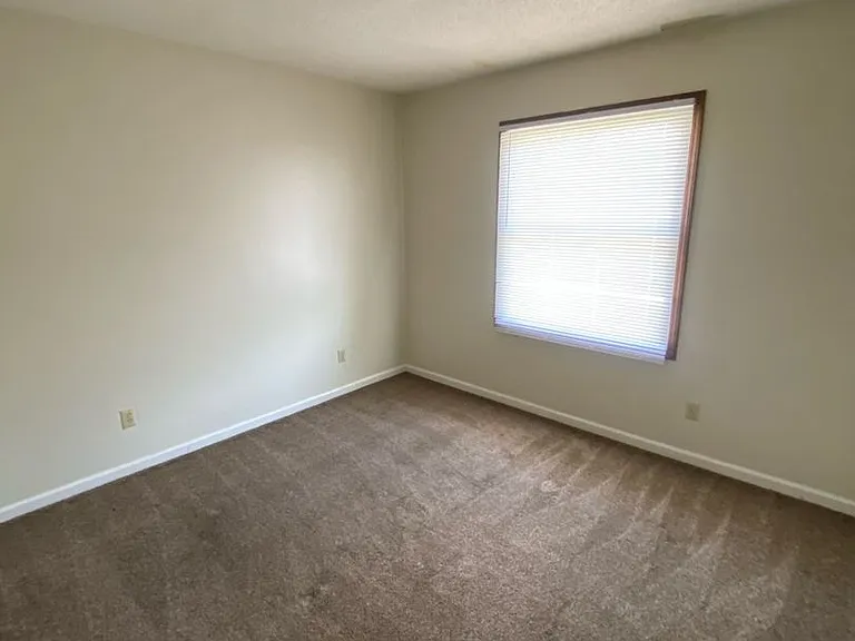 273 Keystone Dr — Photo 7