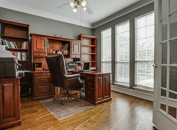 3rd image of 1405 Pebble Hills Dr