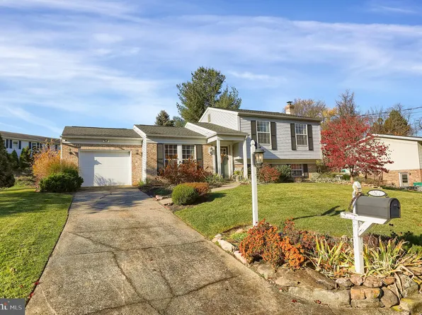 1304 Mallard Rd, Camp Hill, PA 17011