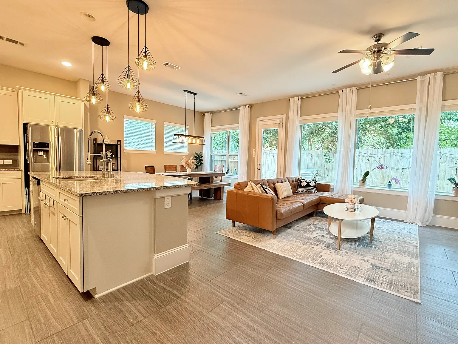 8809 Ashbloom Ln — Photo 4