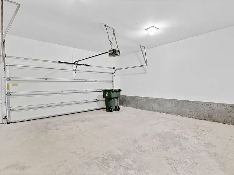 8352 Preakness Ct — Photo 18