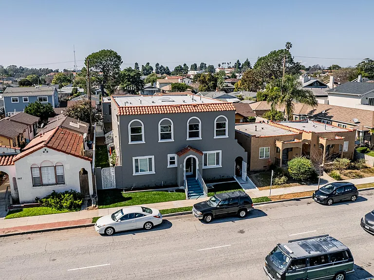 1913 Cabrillo Ave #C — Photo 20
