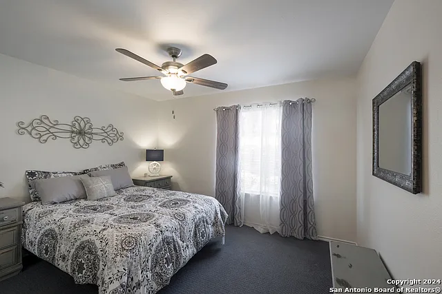 1135 Parkview Dr #C16 — Photo 11