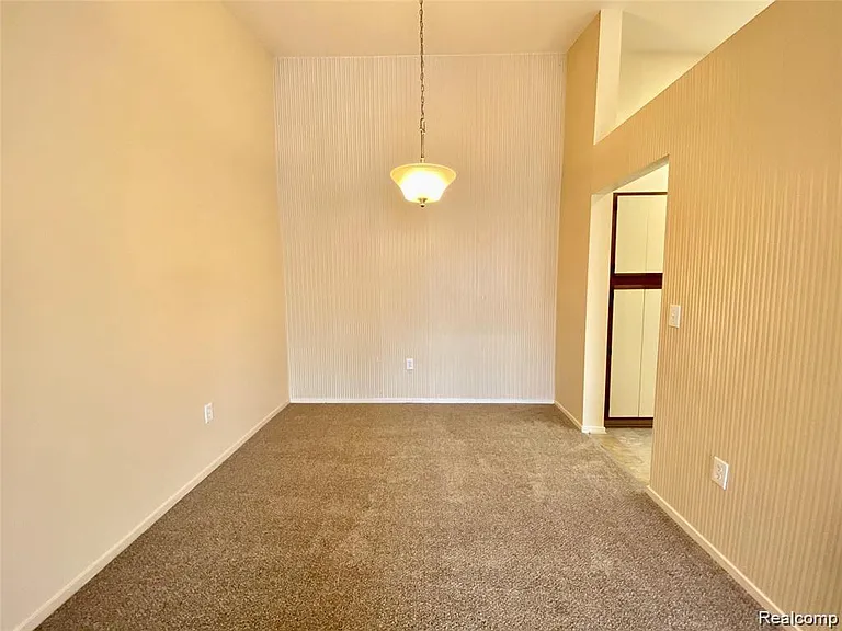 2101 Vine Way Dr #90 — Photo 9