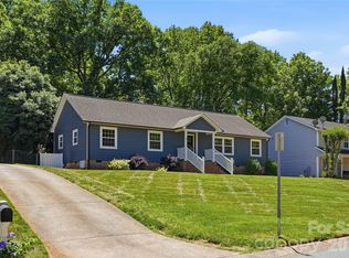 1061 Eaglewood Ave, Charlotte, NC 28212