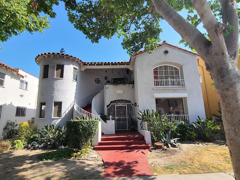 1920's architecture in historic Leimert Park Village Duplex (lower unit)
