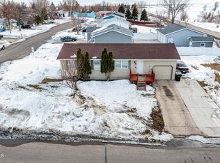 1 Eckleson Rd, Bismarck, ND 58504