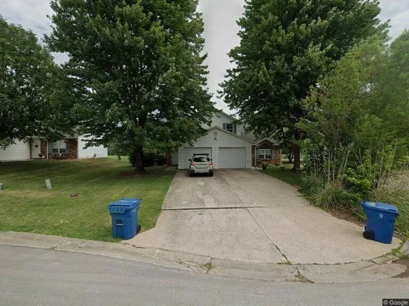 104 Southwoods Ct #A, Ashland, MO 65010