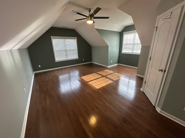 2503 Becketts Ridge Dr — Photo 32