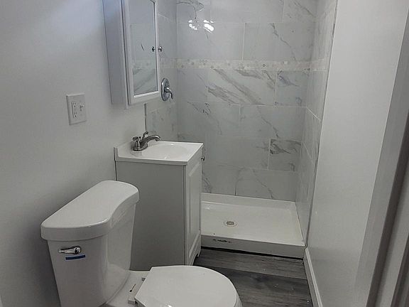 5th image of 2744 W 18th St #3