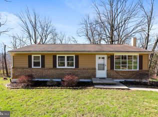 15888 East Ave, Blue Ridge Summit, PA 17214