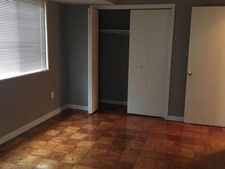2nd image of 3030 30th St SE APT 103