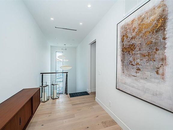 5th image of 14077 N Bayshore Dr
