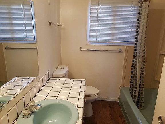 5th image of 1316 Buena Vista Ave APT C