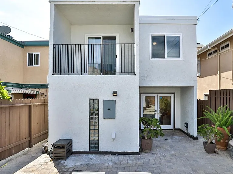 203 Frankfort Ave — Photo 11