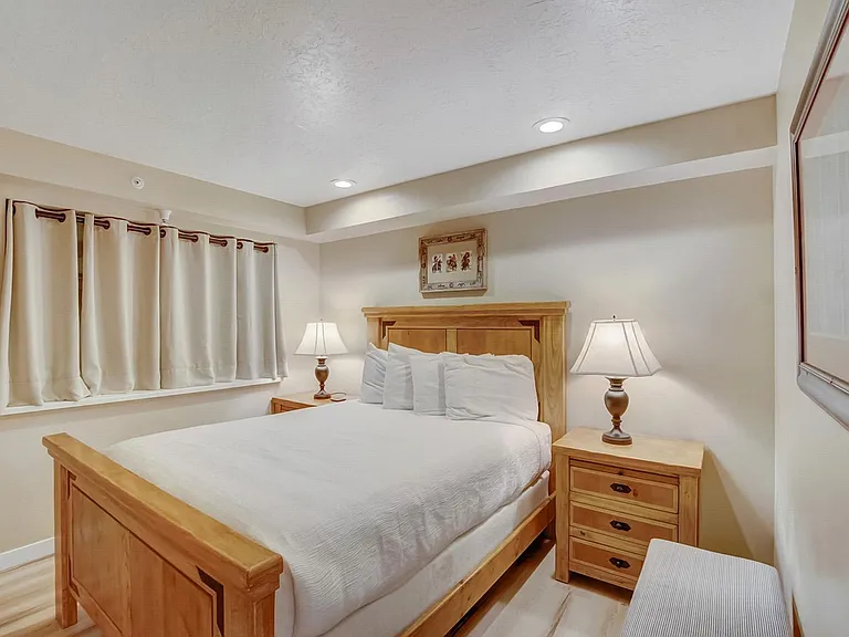Bedroom 2 with queen bed