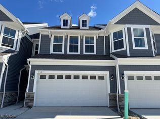 950-3 Memory Ln, Aurora, OH 44202