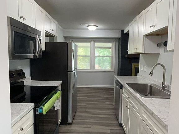 5th image of 226 Loblolly Cir